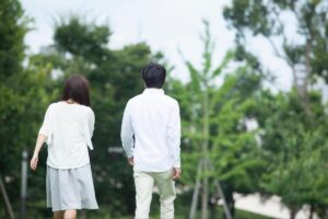 パニック障がいになったら休職するべき？使える制度や休職中のおすすめの過ごし方を解説
